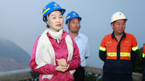 42f46b02e7a24c729443bccd661e63c4