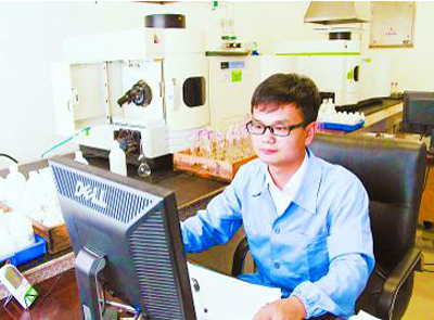 6008集团官方网站矿业员工俞金生荣获“天下青年岗位能手”称呼