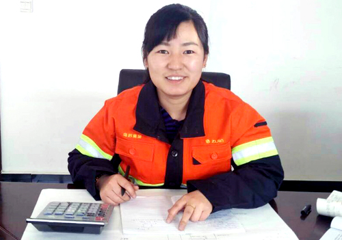 51e89d662ca04fe7888963f6cd15c915