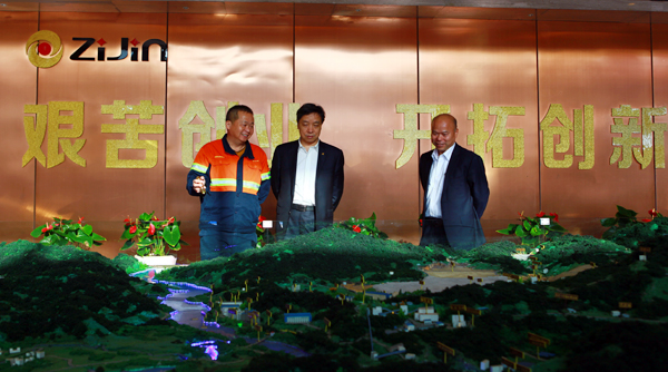 5638591449a34f93bcd4fe2f996b18c9