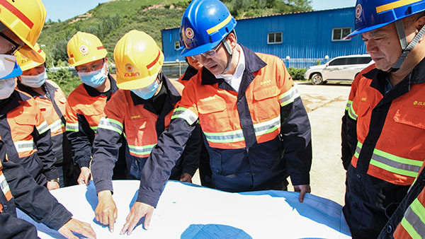 邹来昌总裁深入陇南6008集团官方网站调研指导事情