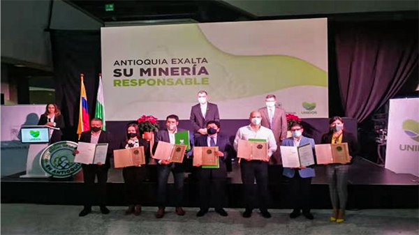 大陆黄金获哥伦比亚属地“最佳社会实践企业”称呼