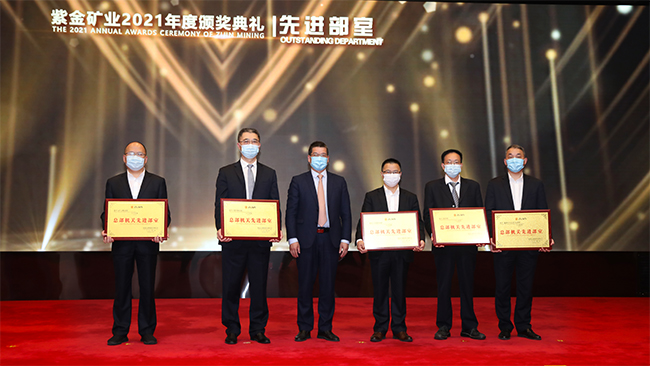 82c4de0ddba6449ebbdef02e97c3272c