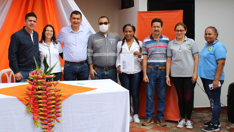 大陆黄金为社区学校捐建多功效课堂