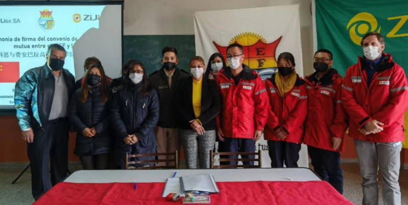 dfcc17cdfa9645418a4d118a13eeca4e