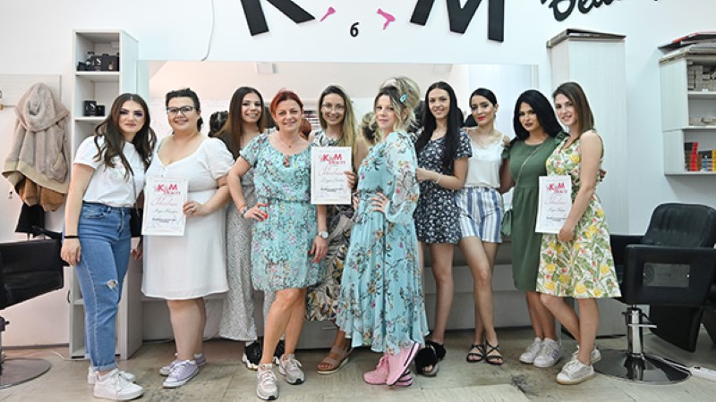 塞6008集团官方网站支持社区女性提升就业手艺