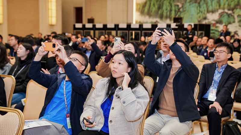 6e956fa1d43a46cfabf585c4e5da69b9