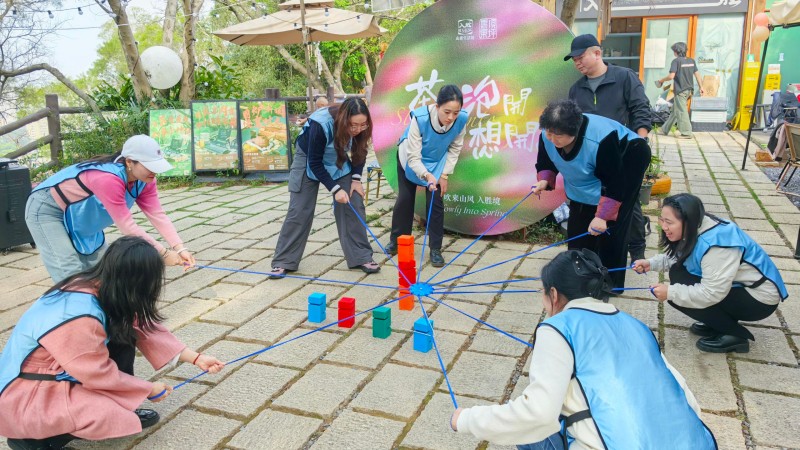 ab6c819d9ad048c9bfefce0e62e97d82